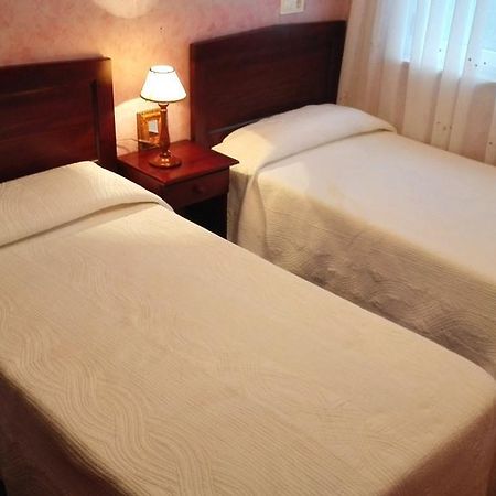 טינאו Apartamentos Los Balcones מראה חיצוני תמונה